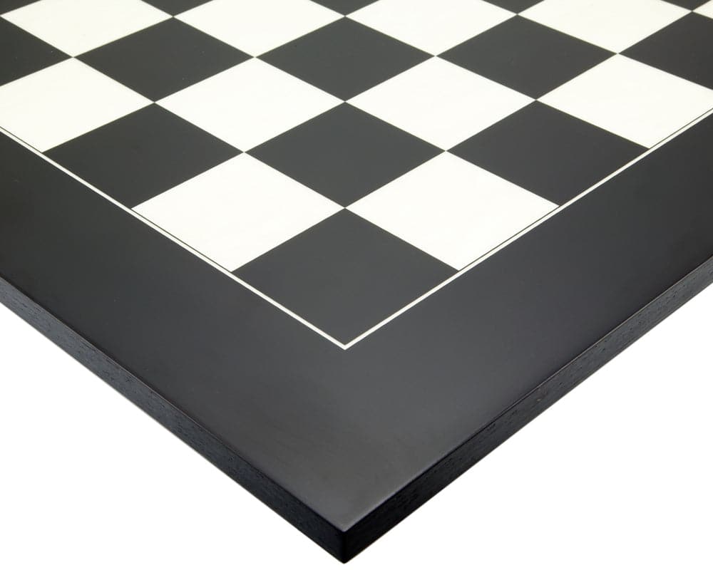 Black and Maple Deluxe Chessboard with classic Staunton elegance and contemporary style.