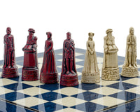 Bierki szachowe Berkeley Chess Scottish Cardinal