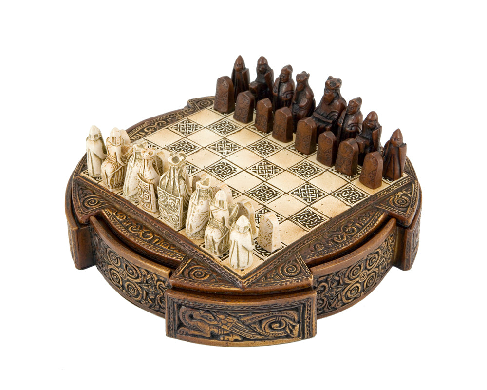 Isle of Lewis — kompaktowy celtycki zestaw szachowy 22,9 cm