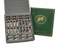 Zespół jazzowy kontra gwiazdy rocka. Ręcznie malowane szachy tematyczne firmy Italfama