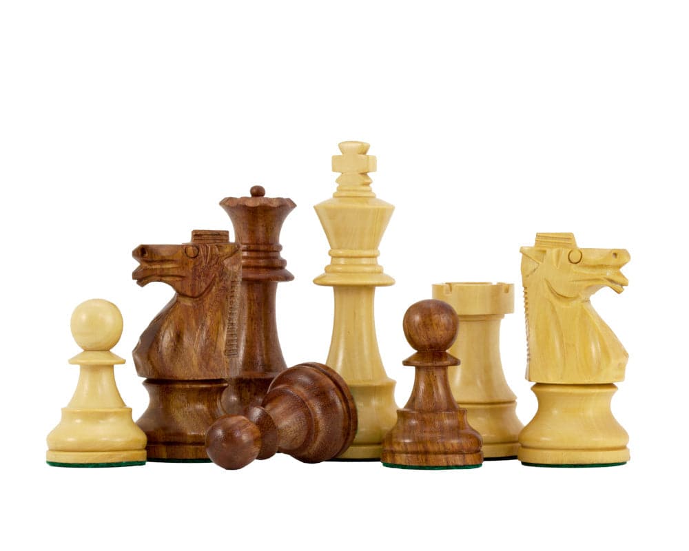 Leningrad Anjan Chess Men 4 inch, crafted in Italy, showcasing wooden chess pieces on white background, walnut and maple veneer.