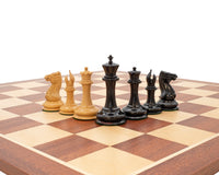 Zestaw szachowy Ebony and Mahogany Deluxe z limitowanej edycji London z 1850 r. z etui i zegarem