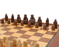 Regency Chess Isle of Lewis — luksusowy zestaw szachowy w szafce z mahoniową ramą